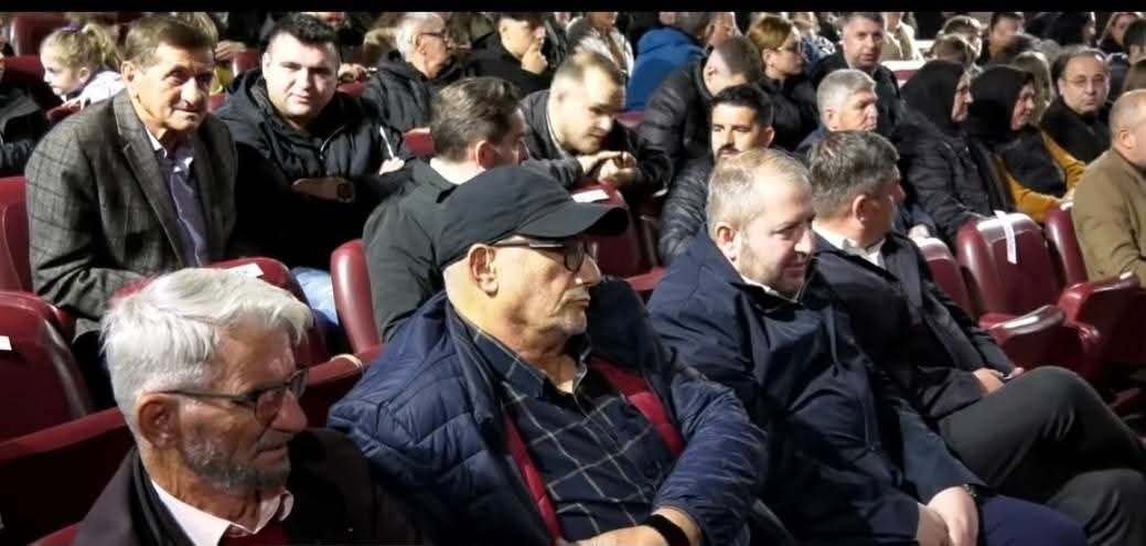 Kultura dhe atdhedashuria bashkohen në Gostivar  Mbahet edicioni i dytë i festivalit  Goca e Tivarit 